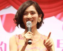 谢娜拒谈“捐款门”出书力挺张杰