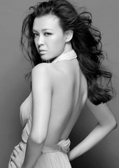 李艾