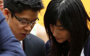 郭晶晶霍启刚预支蜜月 英伦置办结婚用品