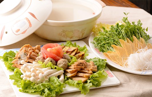 云南野生菌火锅拼