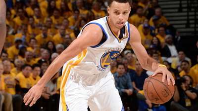 nba-灵动!库里风骚运球秀精准跳投