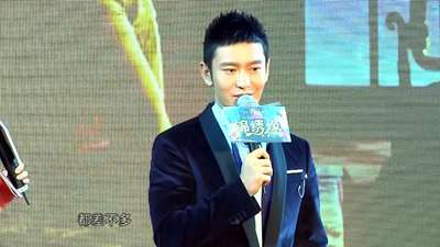 拍吻戏黄晓明很专业 陈乔恩内衣广告是极限