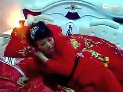 视频结婚恶俗新娘洞房夜遭数名男子轮番舌吻