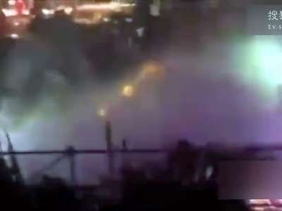 [视频]台湾乐园爆炸现场：上百人瞬间陷火海哀嚎如人间炼狱
