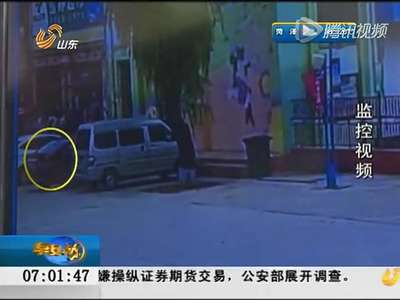 [视频]3岁女童被幼儿园园长遗忘车内9小时死亡