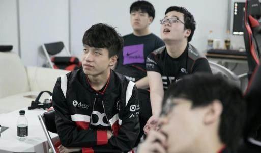 LOL:拳打Smeb,脚踢Cuvee,EDG把自己的宝贝