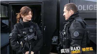 《疯狂特警队》导演丹尼·伯恩问候中国观众视频