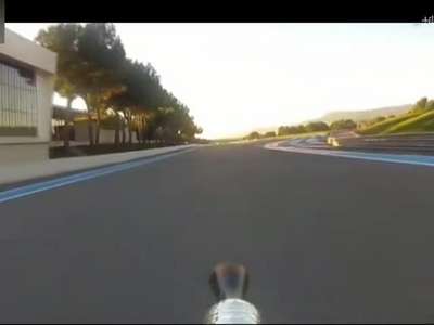 [视频]自行车以333迈狂飙 完胜法拉利