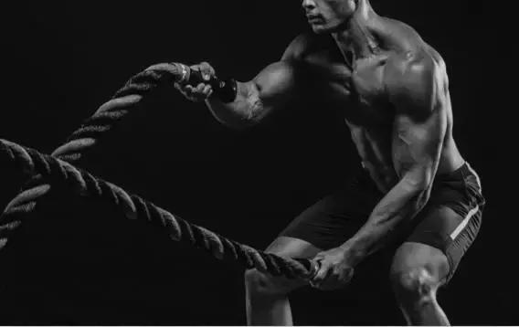 战绳训练的好处以及3个经典动作推荐,战绳训练