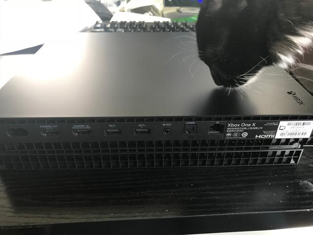 Xbox One X 天蝎座国行版开箱 附《刺客信条 起