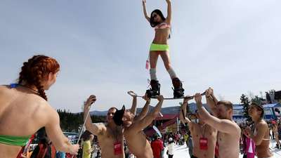 资讯-揭秘广场舞诈骗陷阱 看大妈钱包如何被掏