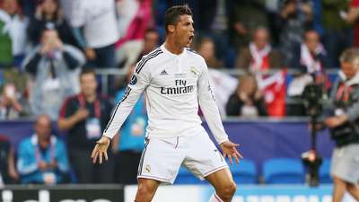 灵气十足!C罗五大插花脚技巧 传中射门样样都