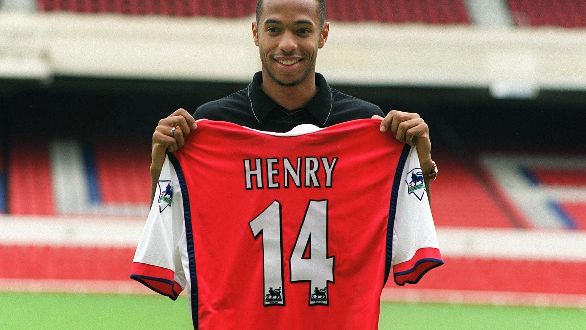 18年前的今天亨利驾临海布里 从此14号球衣成传奇