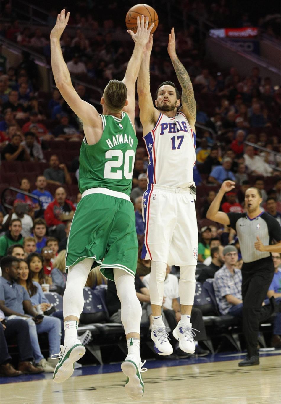 76人给玻璃人恩比德顶薪只是顺水人情 因NBA