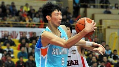 周琦入选2015耐克篮球峰会 将代表世界队出战