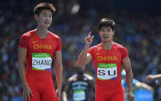 中国接力小伙们夺第四 张培萌称感谢强劲对手