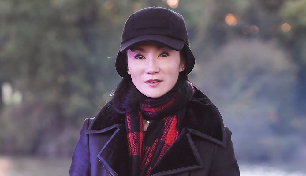 息影数年曼玉将发新唱片
