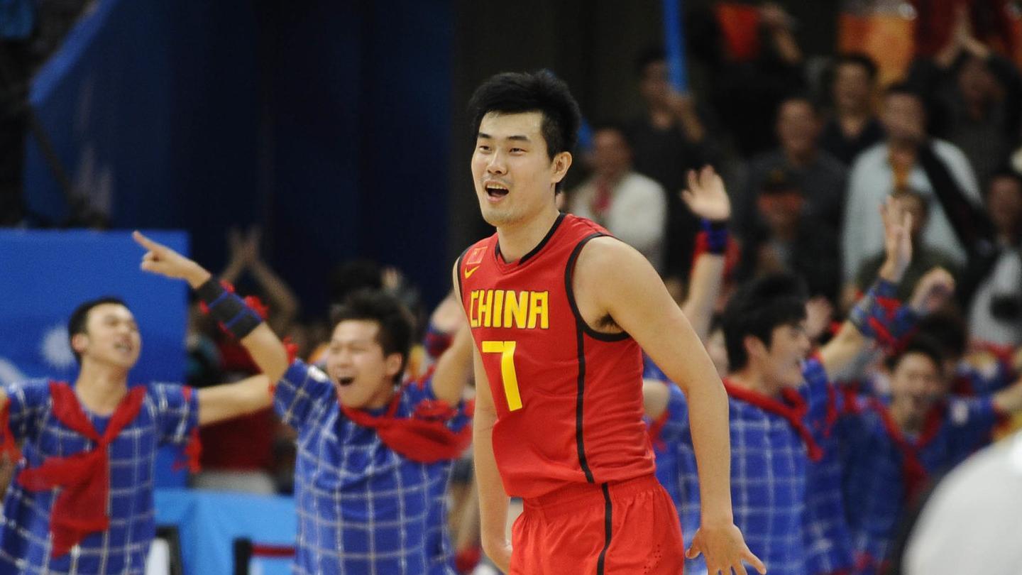王仕鹏漂移绝杀 阿联压哨!盘点男篮十大经典绝杀