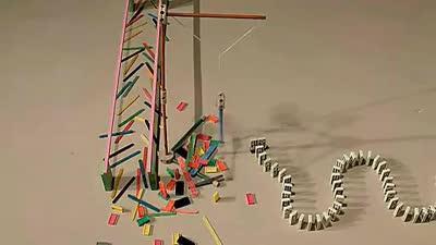 史上最强多米诺骨牌 以前的玩法弱爆了