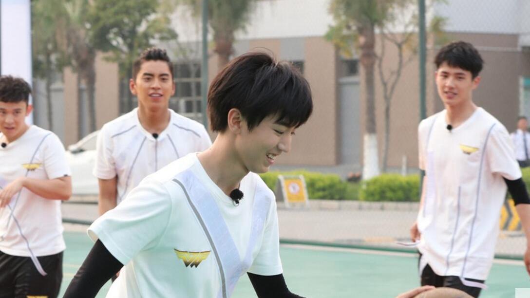 许晋哲谈返台湾执教:在CBA太孤单 想多陪伴孩子