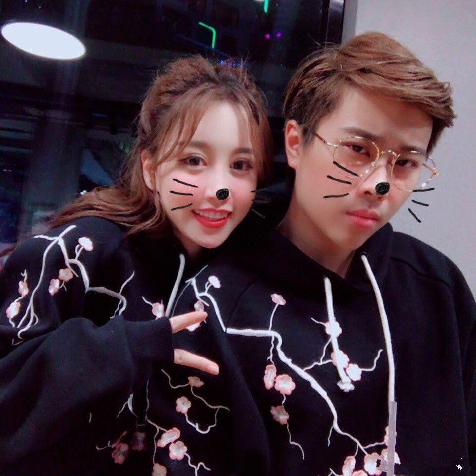 五五开包厢观赛被喷表面兄弟 委屈发博解释我