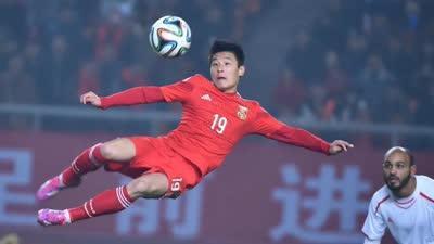 单身狗请别打飞机 武球王另类同框梅西