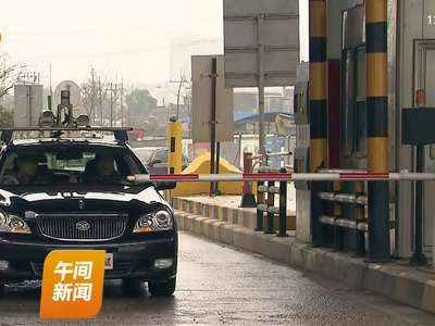 国防科大成功研发新一代无人驾驶汽车