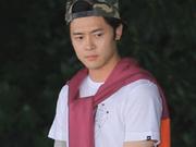 户外训练付辛博被整蛊