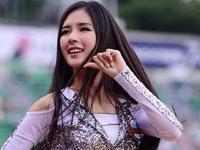 棒球女神朴姬兰秀热裤