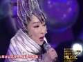 华鼎奖音乐盛典现场-萨顶顶演唱《自由行走的花》