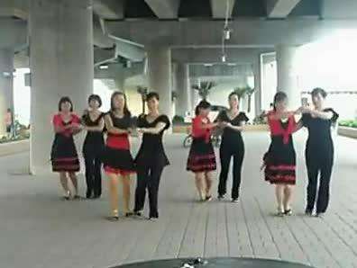 广场舞<em>双人舞辣妹子的爱</em>图片_广场舞<em>双人舞辣</em>