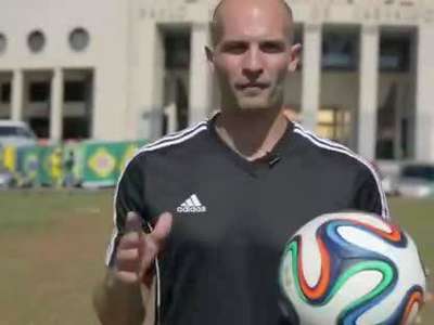 暗度陈仓!脚后跟夹球过人足球教学