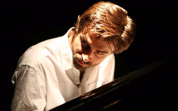 钢琴,独奏/寂寞钢琴师 piano,solo  电影  2007年 来源: b站