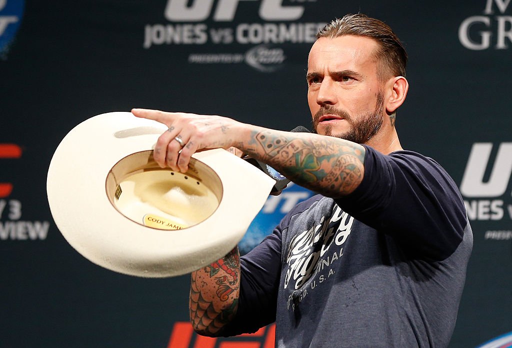 白大拿夸赞:布洛克令我震惊 cm朋克没有巨星架子