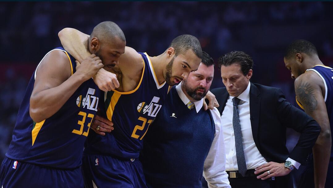 快船客胜爵士豪取三连胜继续北伐