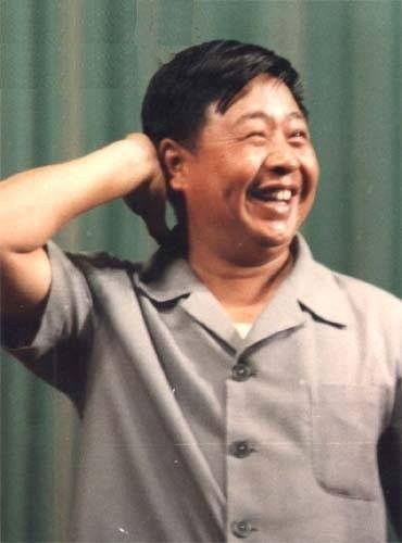 38 39 40 南洋奇缘  电视剧 |中国大陆,大陆 |2003年 导演: 张营